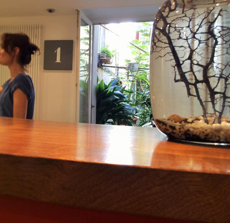 Hotel La Marine, Vieux Port La Rochelle  Eksteriør bilde