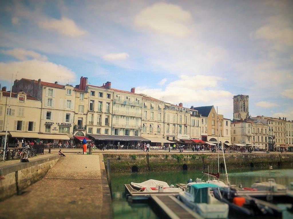 Hotel La Marine, Vieux Port La Rochelle  Eksteriør bilde