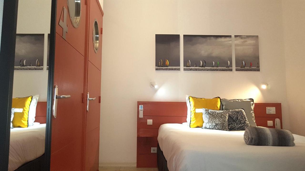 Hotel La Marine, Vieux Port La Rochelle  Eksteriør bilde