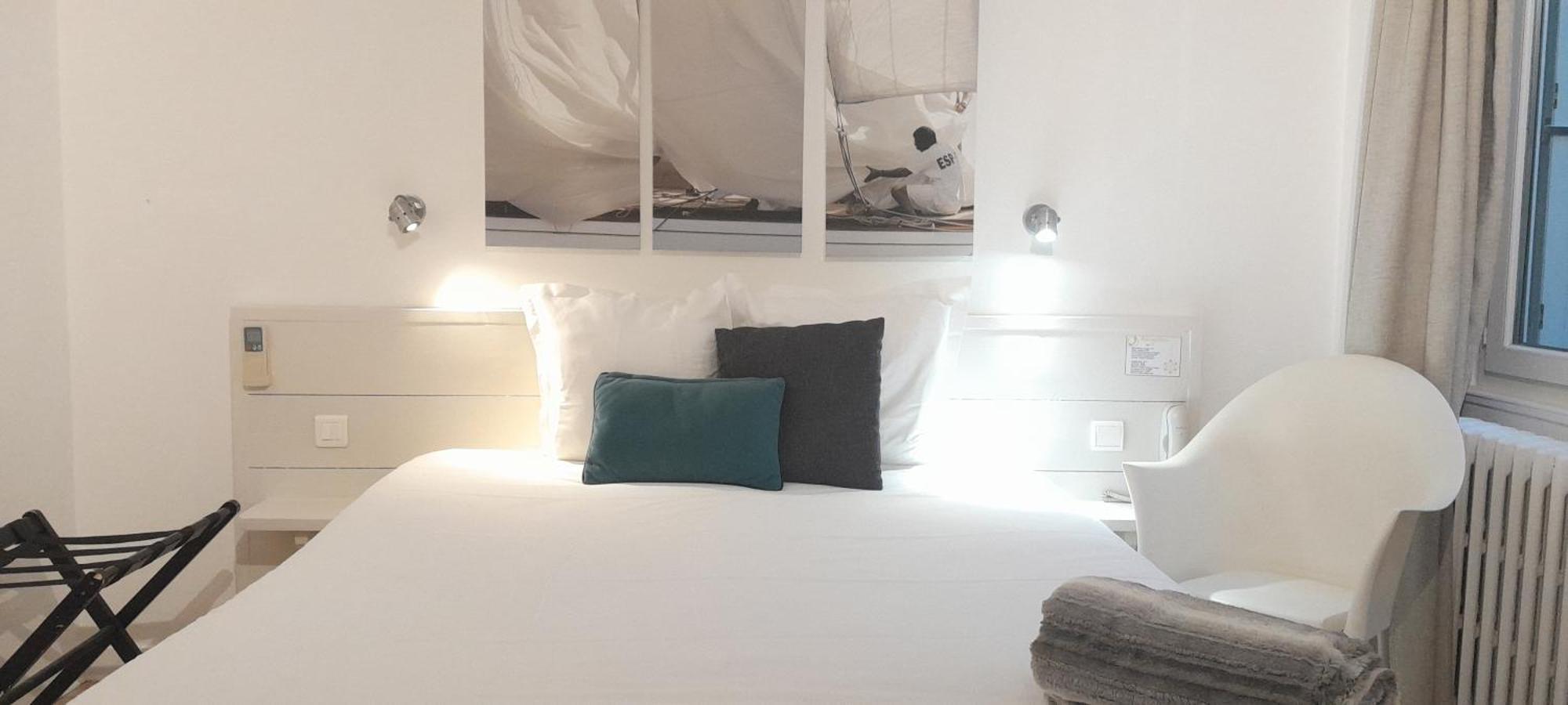 Hotel La Marine, Vieux Port La Rochelle  Eksteriør bilde