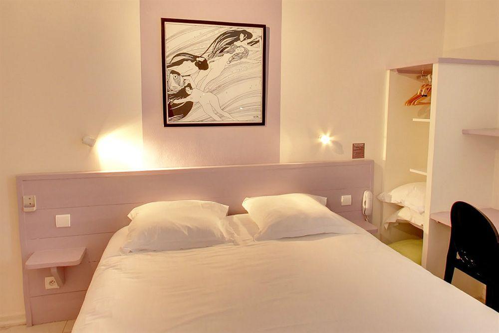 Hotel La Marine, Vieux Port La Rochelle  Eksteriør bilde