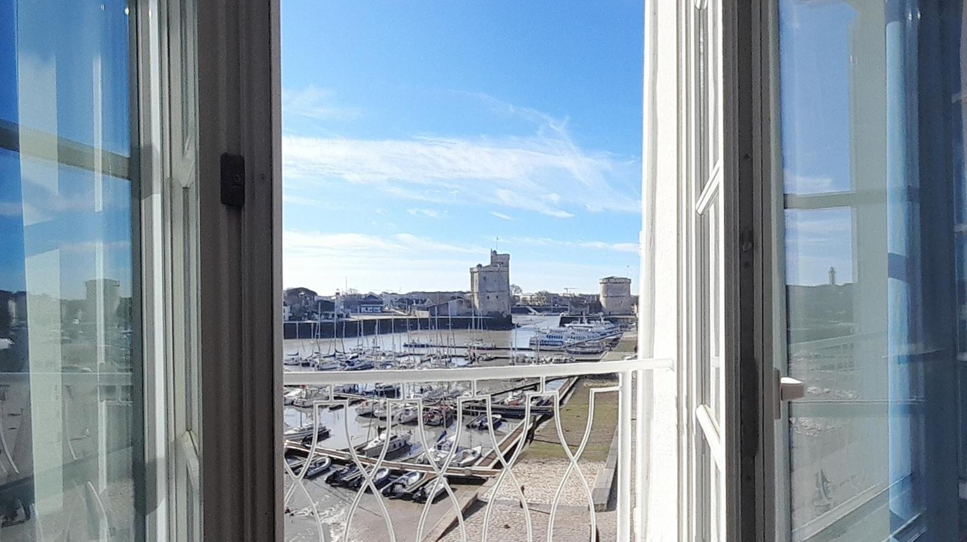 Hotel La Marine, Vieux Port La Rochelle  Eksteriør bilde