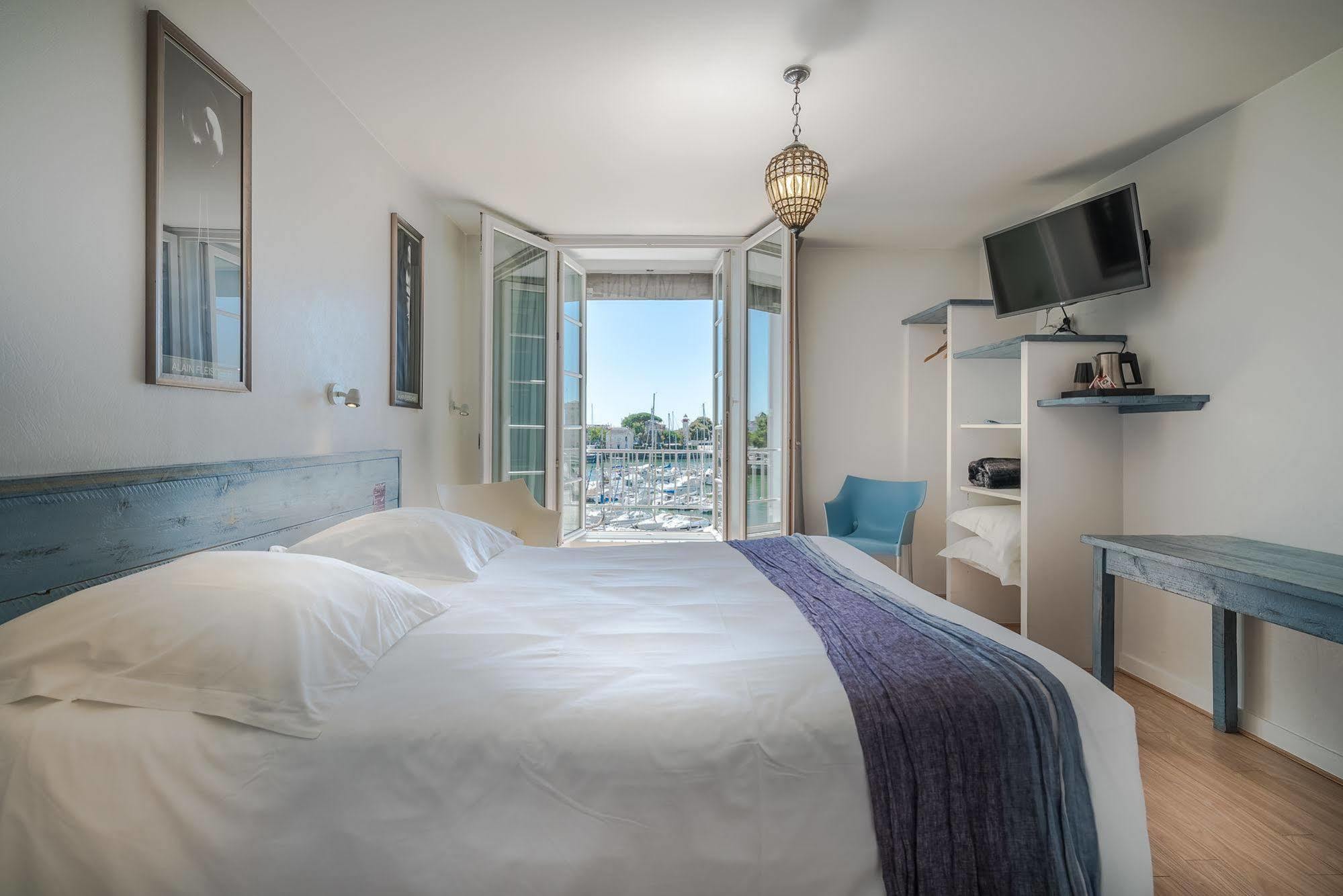 Hotel La Marine, Vieux Port La Rochelle  Eksteriør bilde